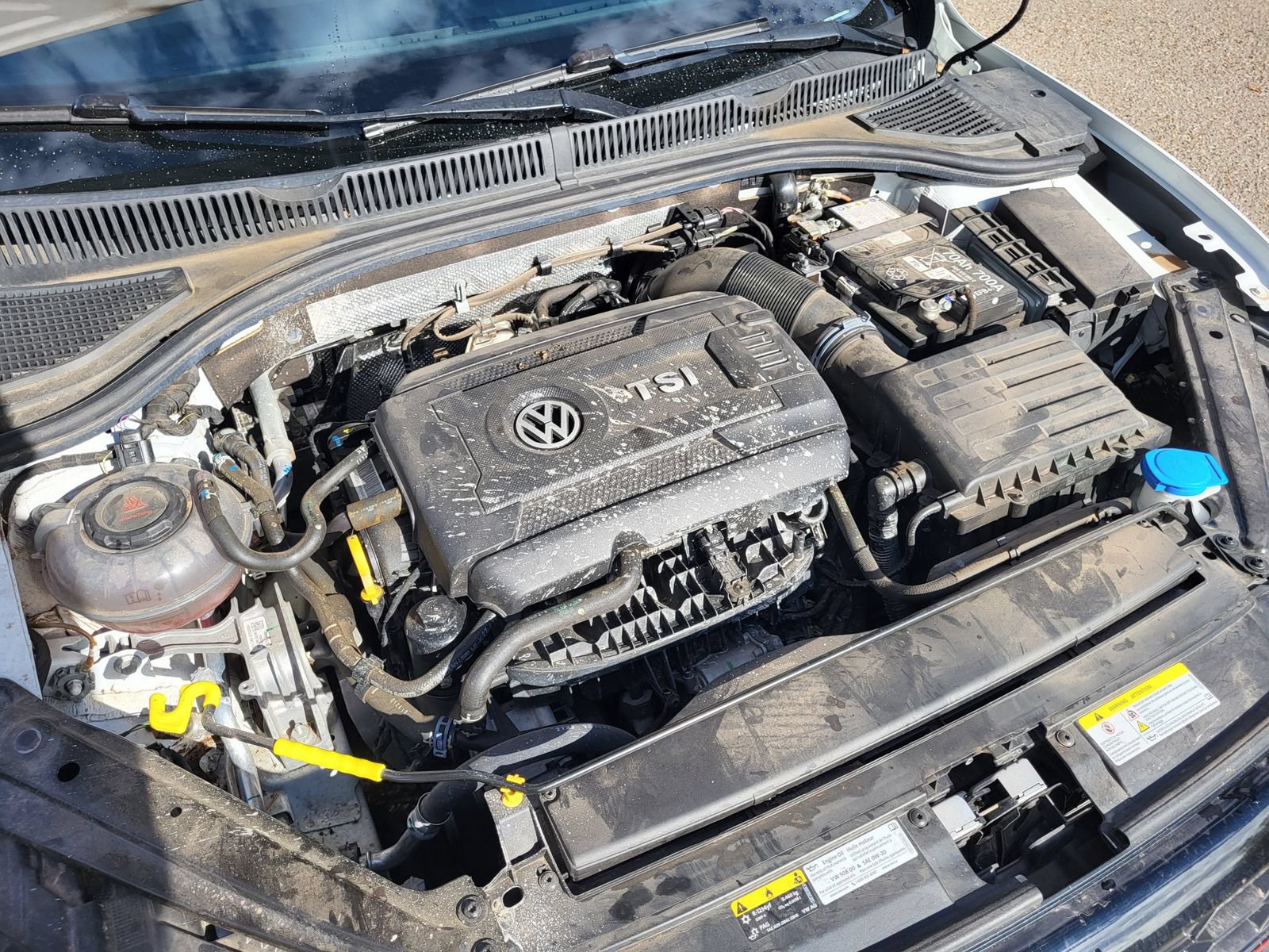 Used 2024 Volkswagen Jetta GLI 40th Anniversary Edition FWD image 30