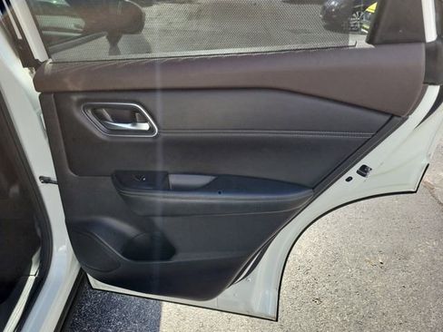 Used 2023 Nissan Rogue Platinum w/ Platinum Premium Package image 33