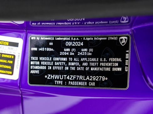 Used 2024 Lamborghini Huracan EVO AWD/4WD image 60