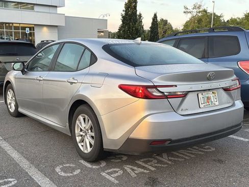 Used 2025 Toyota Camry LE FWD image 6