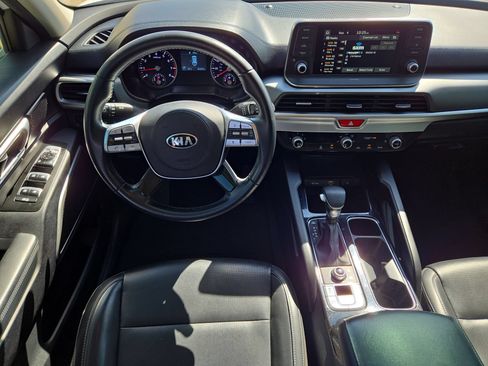 Used 2021 Kia Telluride LX AWD/4WD image 14