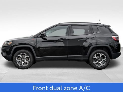 Used 2022 Jeep Compass Trailhawk w/ Sun and Sound Group AWD/4WD image 4