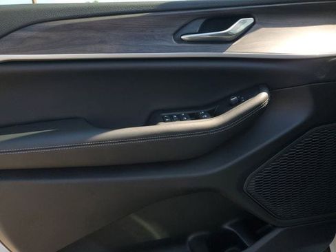 New 2026 Jeep Grand Cherokee L 2WD image 22