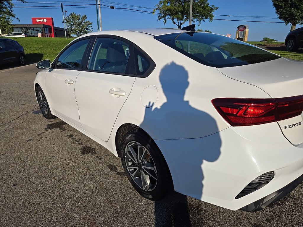 Used 2023 Kia Forte LXS FWD image 6