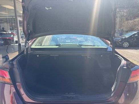 Used 2025 Nissan Altima 2.5 SV image 33