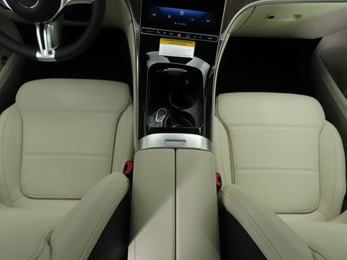 Certified 2026 Mercedes-Benz GLC 350e 4MATIC image 17