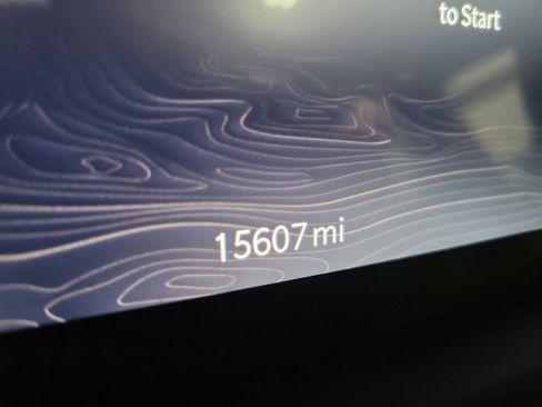 Used 2025 Jeep Grand Cherokee Altitude RWD image 16
