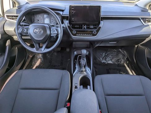 Used 2025 Toyota Corolla LE image 25