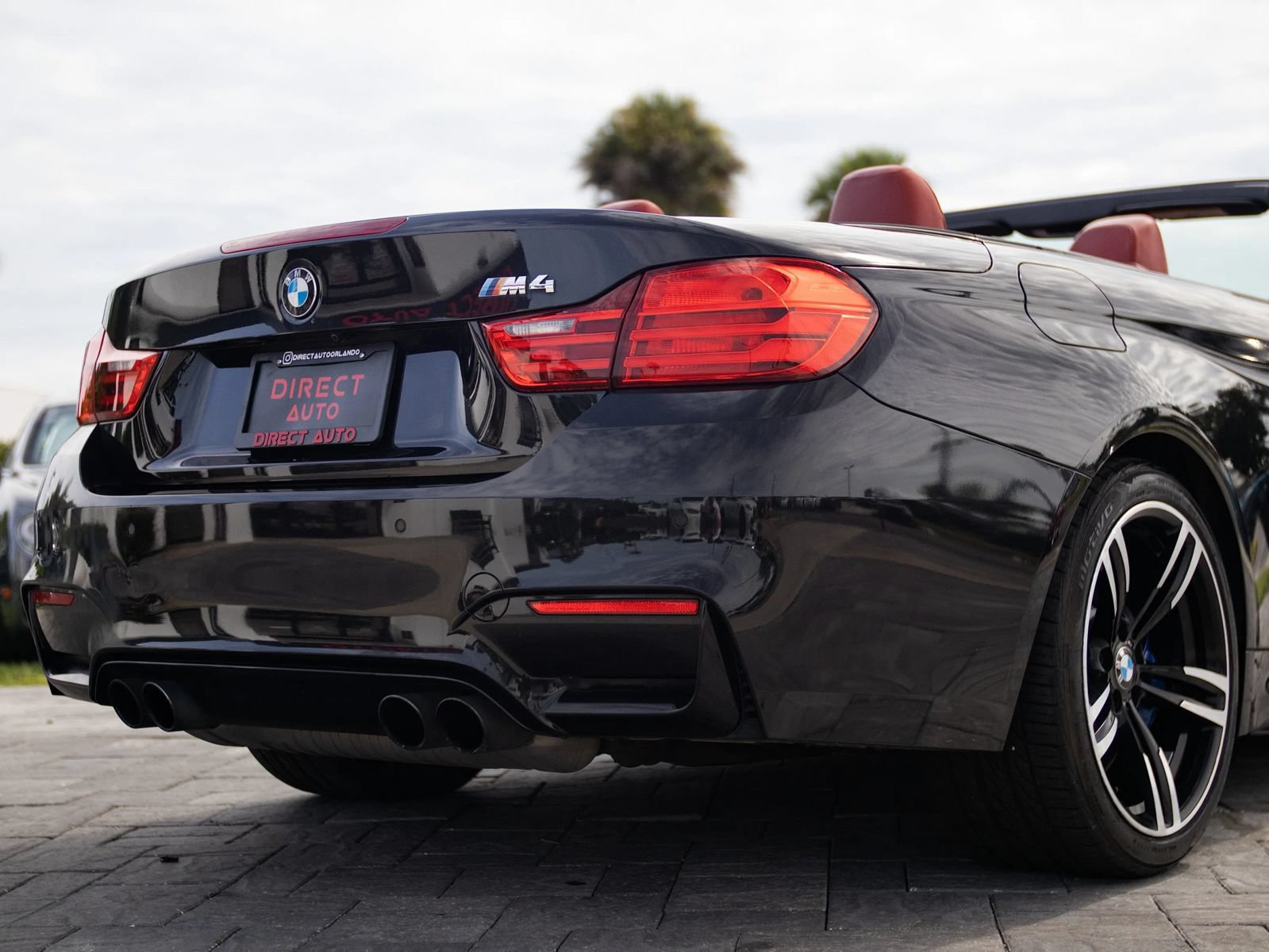Used 2016 BMW M4 Convertible RWD image 15