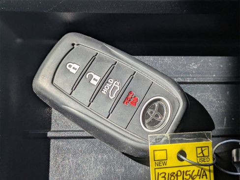 Used 2024 Toyota Tundra Limited w/ Power Package image 38