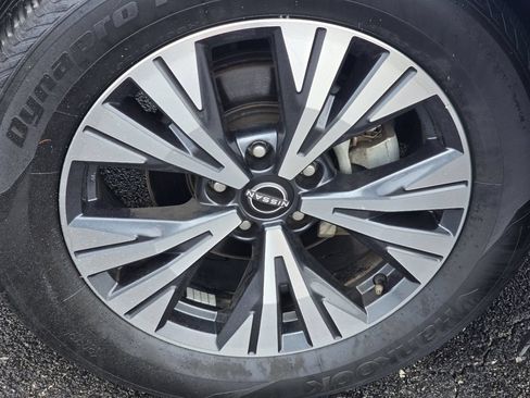 Used 2022 Nissan Rogue SV AWD/4WD image 7