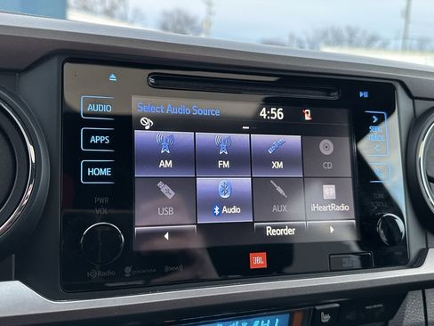 Used 2019 Toyota Tacoma Limited image 33