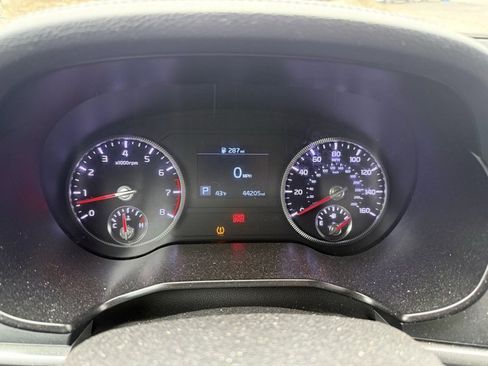 Certified 2020 Kia Telluride LX image 9