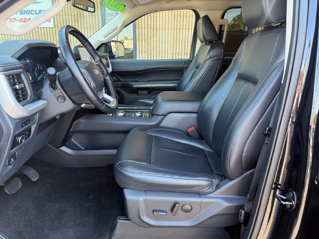 Used 2023 Ford Expedition Max XLT AWD/4WD image 17