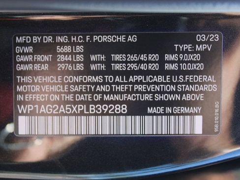 Used 2023 Porsche Macan S AWD/4WD image 44