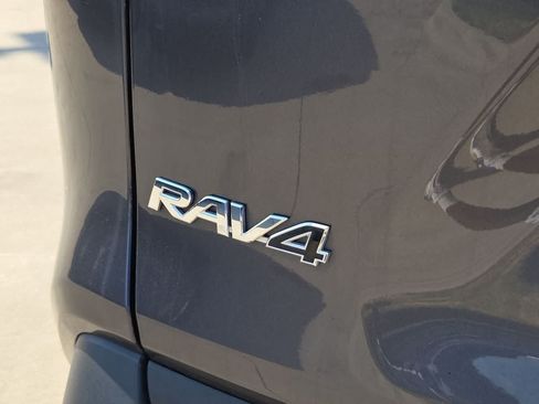 Used 2024 Toyota RAV4 XLE FWD image 11