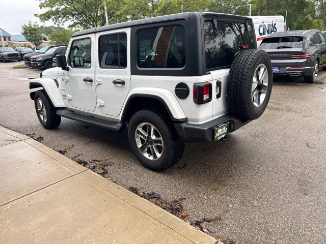 Used 2022 Jeep Wrangler Unlimited Sahara w/ Cold Weather Group AWD/4WD image 14