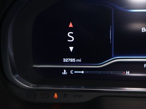 Used 2023 Chevrolet Tahoe RST w/ Luxury Package image 4