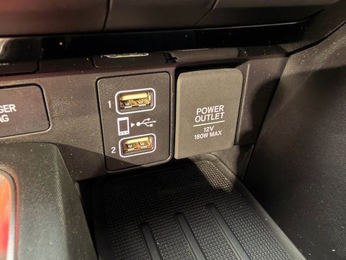 Used 2022 Honda Insight Touring image 24