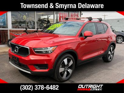 Used 2019 Volvo XC40 T4 Momentum