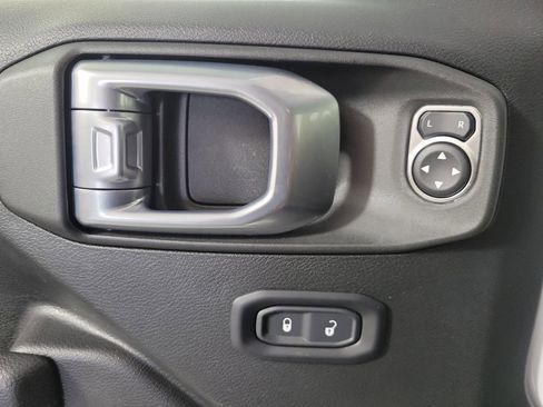 Used 2023 Jeep Wrangler Sport AWD/4WD image 17