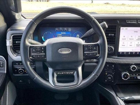 Certified 2023 Ford F250 Platinum image 5