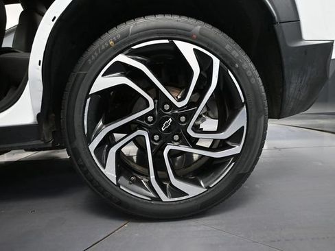 Used 2025 Chevrolet TrailBlazer RS w/ Convenience Package FWD image 13