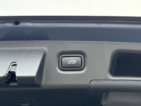 Used 2023 Hyundai Santa Fe SEL image 16