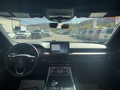 Used 2022 Lincoln Aviator Reserve w/ Elements Package Plus image 19