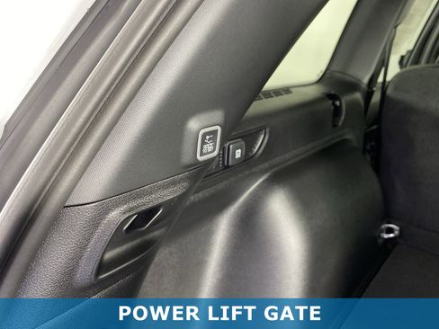 New 2025 Jeep Grand Cherokee Altitude image 33