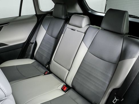 Used 2023 Toyota RAV4 Limited image 18