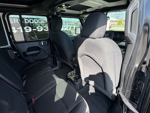 Used 2021 Jeep Wrangler Unlimited Sport image 22
