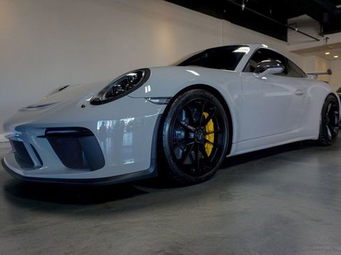 Used 2018 Porsche 911 GT3 image 96
