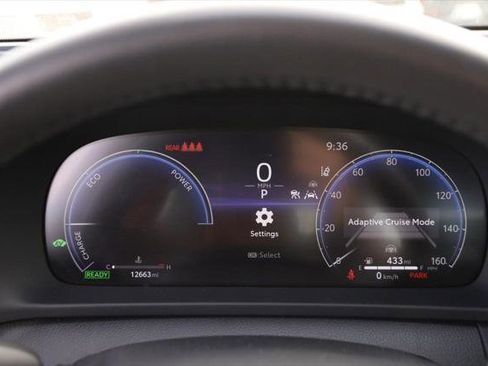 Certified 2023 Toyota Crown image 13