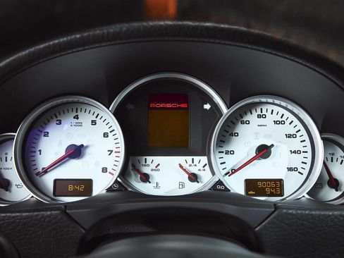 Used 2010 Porsche Cayenne S Transsyberia image 11