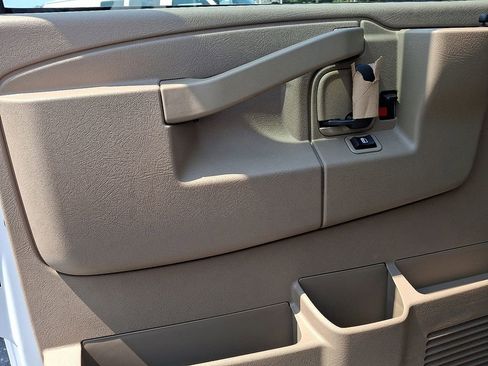 New 2025 Chevrolet Express 3500 WT Van w/ Driver Convenience Package image 7