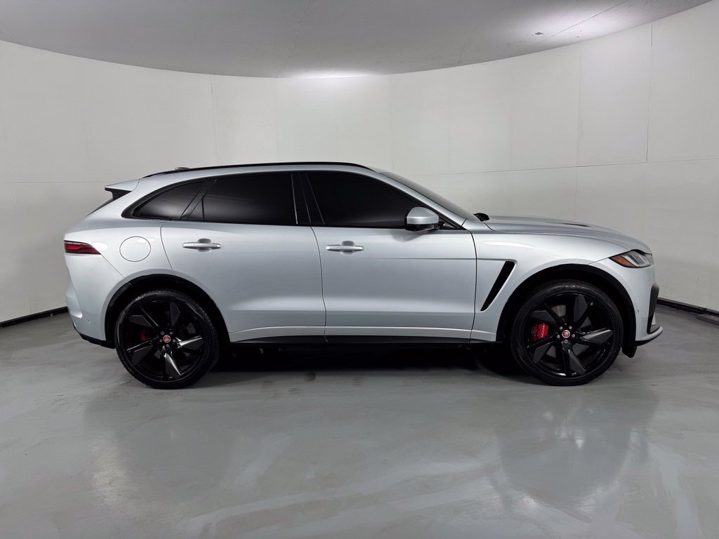 Used 2023 Jaguar F-PACE SVR AWD/4WD image 5