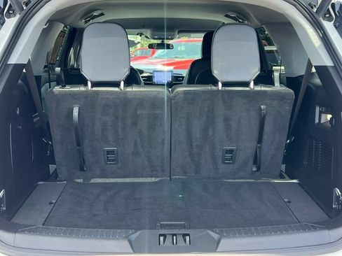 Certified 2023 Ford Explorer XLT w/ Equipment Group 202A AWD/4WD image 39