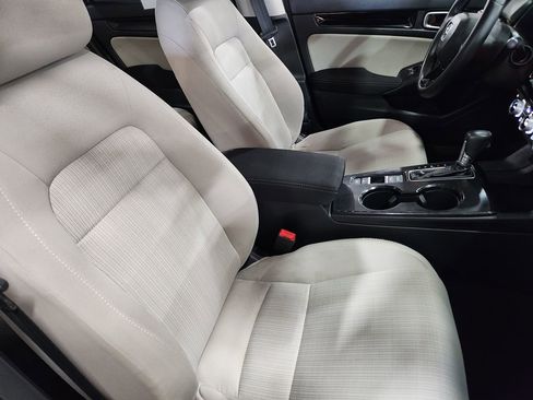 Used 2023 Honda Civic EX image 31