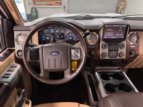 Used 2013 Ford F250 Lariat w/ Lariat Ultimate Pkg image 25