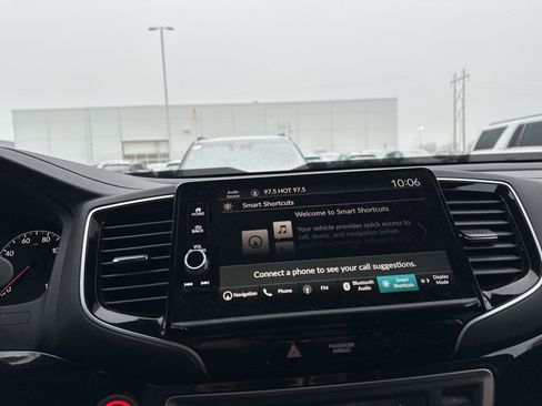 Used 2024 Honda Ridgeline Black Edition image 32