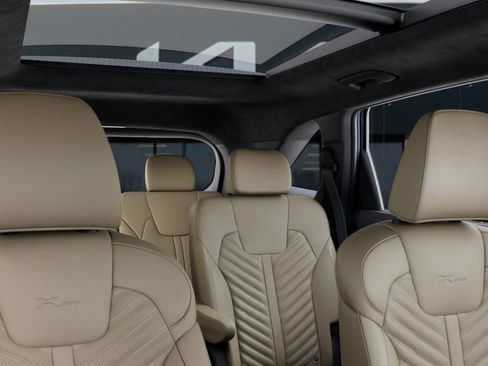 New 2025 Kia Sorento SX Prestige w/ Olive Brown Leather Package image 27