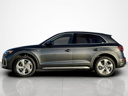 Used 2023 Audi Q5 2.0T Premium Plus w/ Premium Plus Package image 2