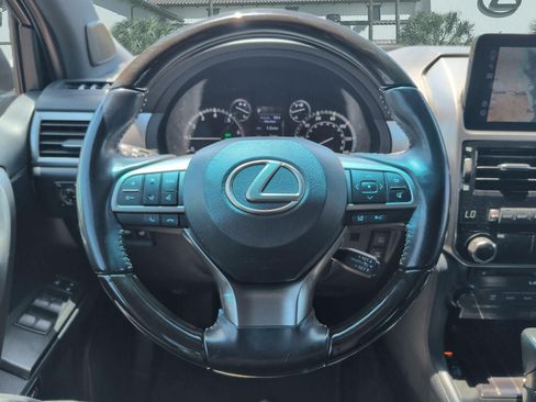 Used 2022 Lexus GX 460 Premium w/ Accessory Package AWD/4WD image 13