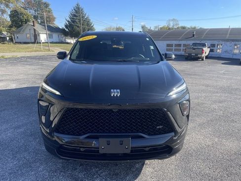 Used 2025 Buick Enclave Sport Touring image 2