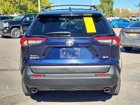 Used 2023 Toyota RAV4 XLE Premium image 5