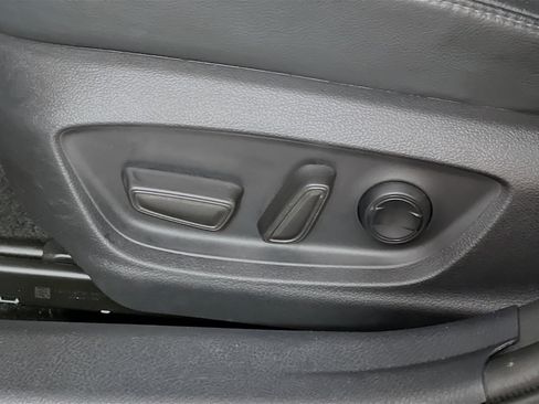 Used 2021 Toyota Camry XLE w/ Cold Weather Package image 16