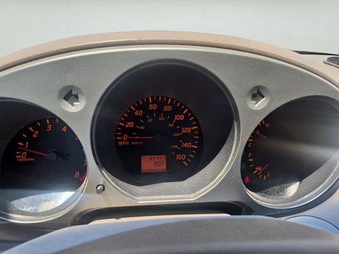 Used 2003 Nissan Altima 3.5 SE FWD image 9