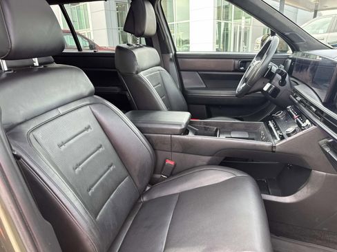 Used 2025 Hyundai Santa Fe Calligraphy image 13