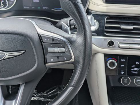 Used 2024 Genesis G70 2.5T RWD image 21